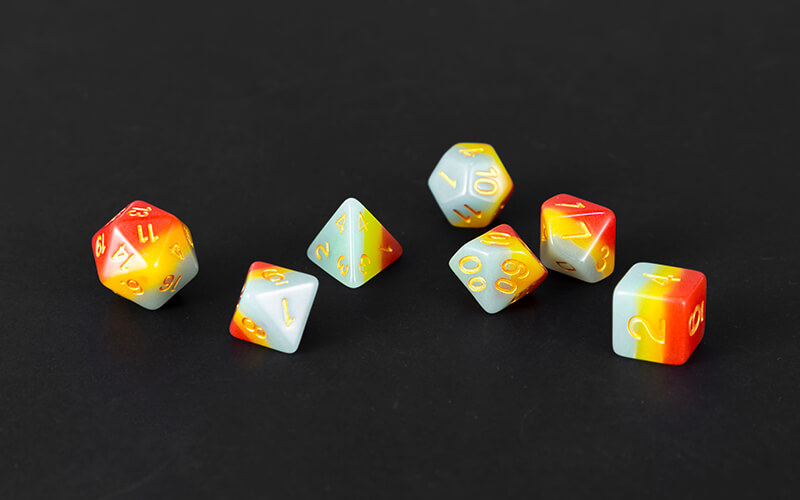 p02-s04-img-3-resin-dice